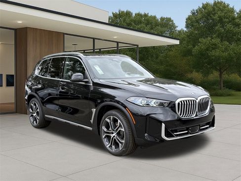 New 2026 BMW X5 xDrive40i w/ Premium Package image 6