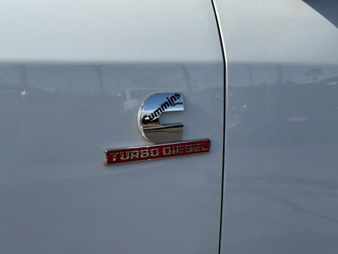 Used 2024 RAM 2500 Laramie AWD/4WD image 10