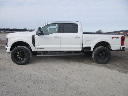 New 2026 Ford F250 Platinum image 9