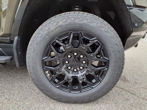 New 2026 GMC Hummer EV 4x4 Crew Cab image 5