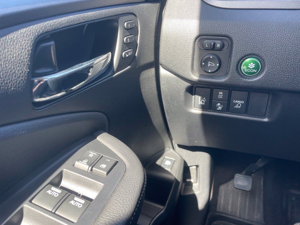 Used 2025 Honda Ridgeline RTL image 17