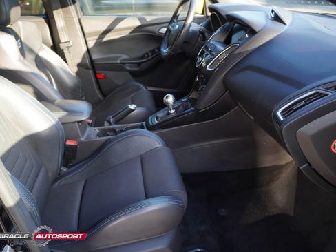 Used 2017 Ford Focus RS image 31