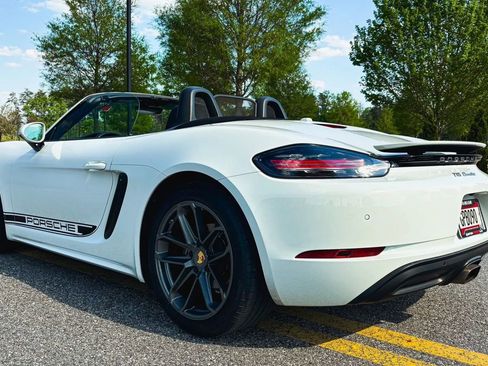 Used 2019 Porsche 718 Boxster image 5