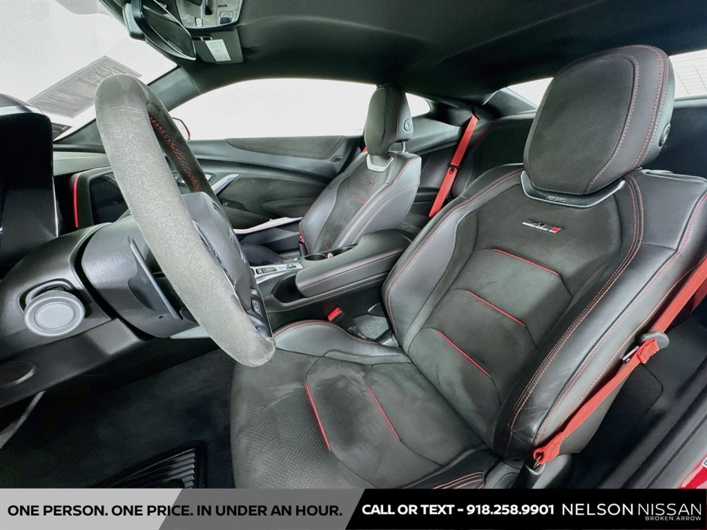 Used 2018 Chevrolet Camaro ZL1 RWD image 22