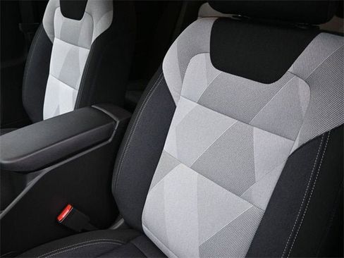 New 2026 Chevrolet Trax LS image 17