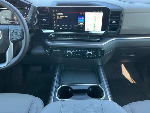 New 2025 GMC Sierra 2500 SLT w/ SLT Premium Package image 19