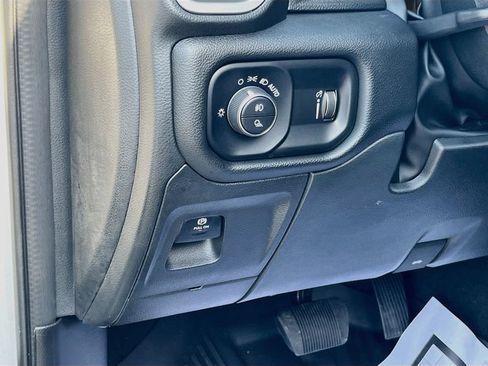 Used 2023 RAM 1500 Big Horn AWD/4WD image 10