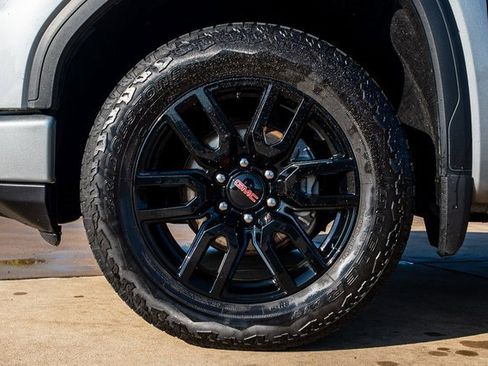 Certified 2024 GMC Sierra 1500 Elevation w/ Elevation Premium Package image 6