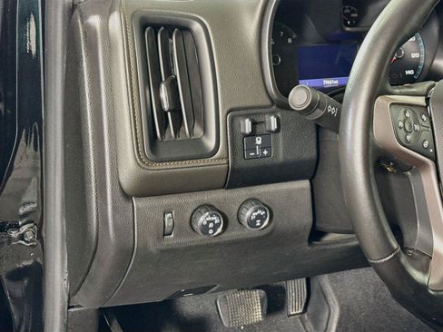 Used 2022 GMC Canyon AT4 w/ Driver Alert Package AWD/4WD image 4