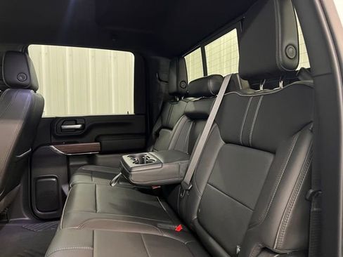 Used 2023 Chevrolet Silverado 2500 High Country w/ Technology Package image 15