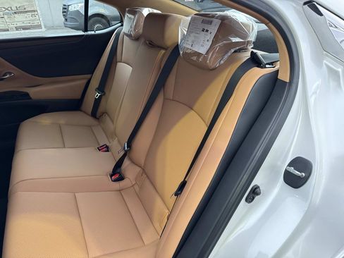 New 2025 Lexus ES 350 w/ Premium Package image 12