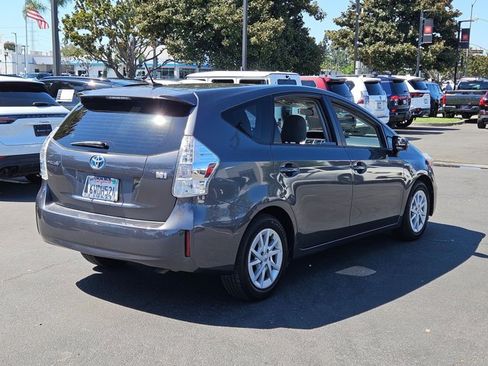 Used 2012 Toyota Prius V Three FWD image 5