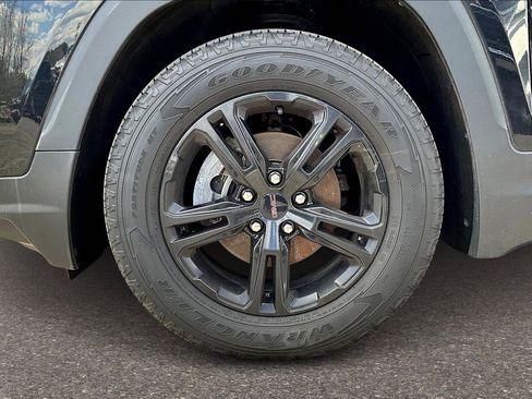 Used 2023 GMC Terrain AT4 w/ Infotainment Package II image 25