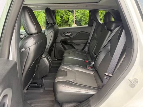 Certified 2023 Jeep Cherokee Altitude Lux w/ Lux Elite Package AWD/4WD image 19