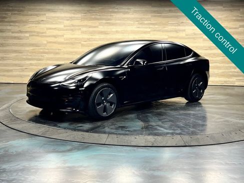 Used 2023 Tesla Model 3 Standard Range RWD image 5