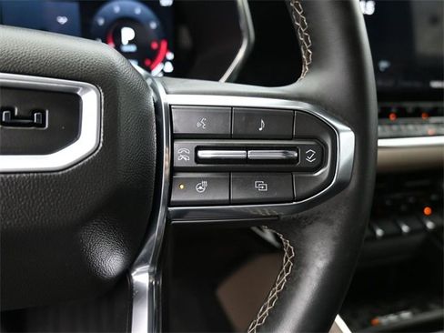 Used 2024 GMC Canyon Denali w/ LPO, Denali Black Edition image 7