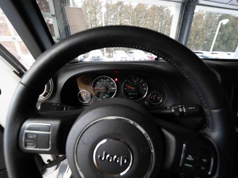 Used 2016 Jeep Wrangler Unlimited Sahara w/ Trailer Tow Group image 14