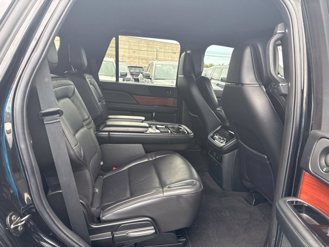 Used 2018 Lincoln Navigator Reserve w/ Technology Package AWD/4WD image 27