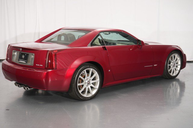 Used 2006 Cadillac XLR V RWD image 12