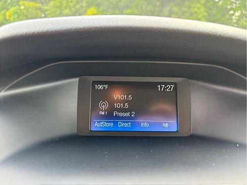 Used 2015 Ford Focus SE FWD image 21