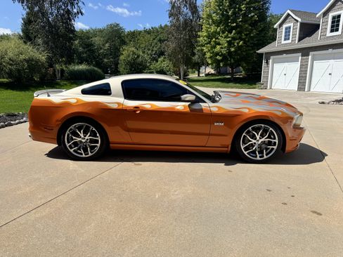 Used 2014 Ford Mustang GT Premium w/ Electronics Package RWD image 7