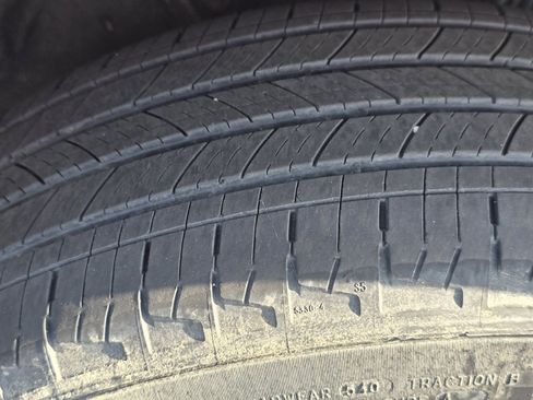 Used 2024 Toyota RAV4 LE AWD/4WD image 12