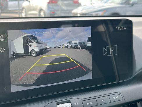 Used 2025 Kia K4 LXS image 17