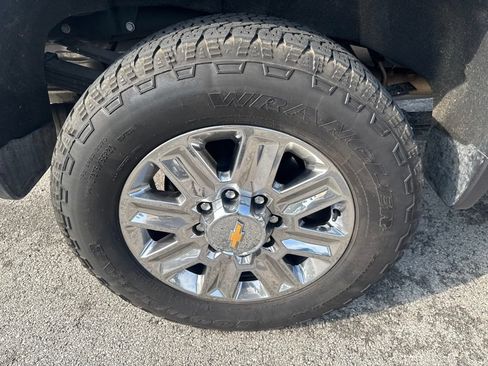 Used 2026 Chevrolet Silverado 2500 High Country w/ Technology Package AWD/4WD image 48