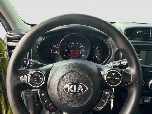 Used 2019 Kia Soul FWD image 27