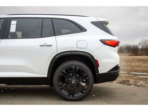 New 2025 Buick Enclave Sport Touring w/ Super Cruise Package image 39