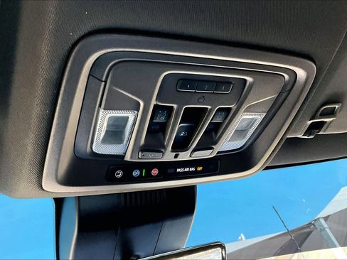 Used 2024 GMC Sierra 2500 Denali w/ Denali Reserve Package image 31