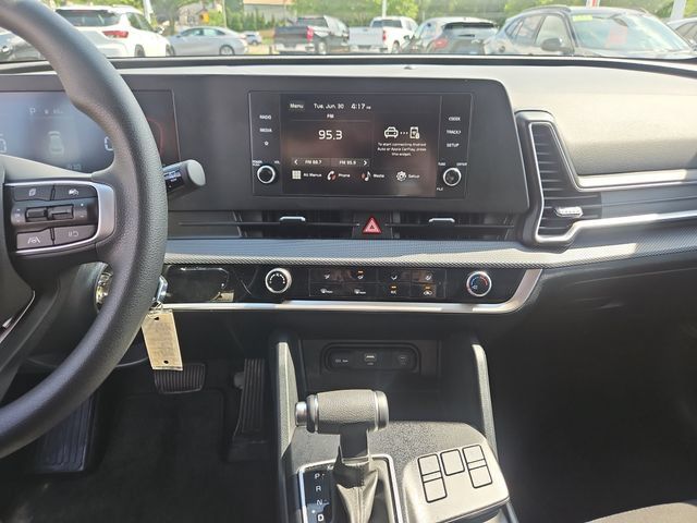 Used 2024 Kia Sportage LX AWD/4WD image 17