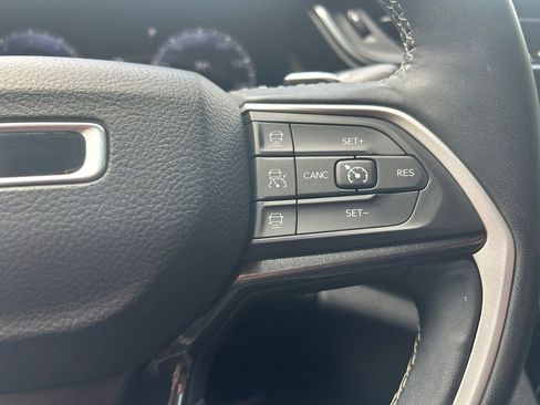 Used 2022 Jeep Grand Cherokee L Altitude image 18