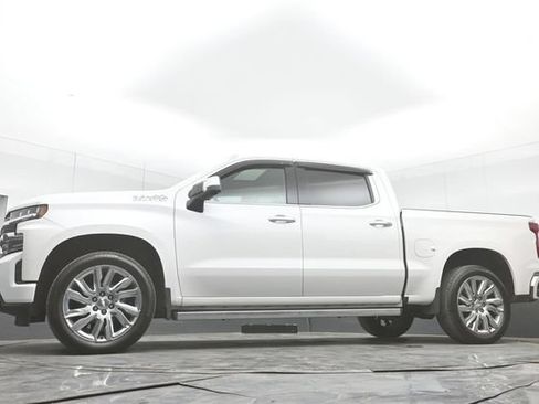 Used 2019 Chevrolet Silverado 1500 High Country w/ High Country Premium Package AWD/4WD image 45