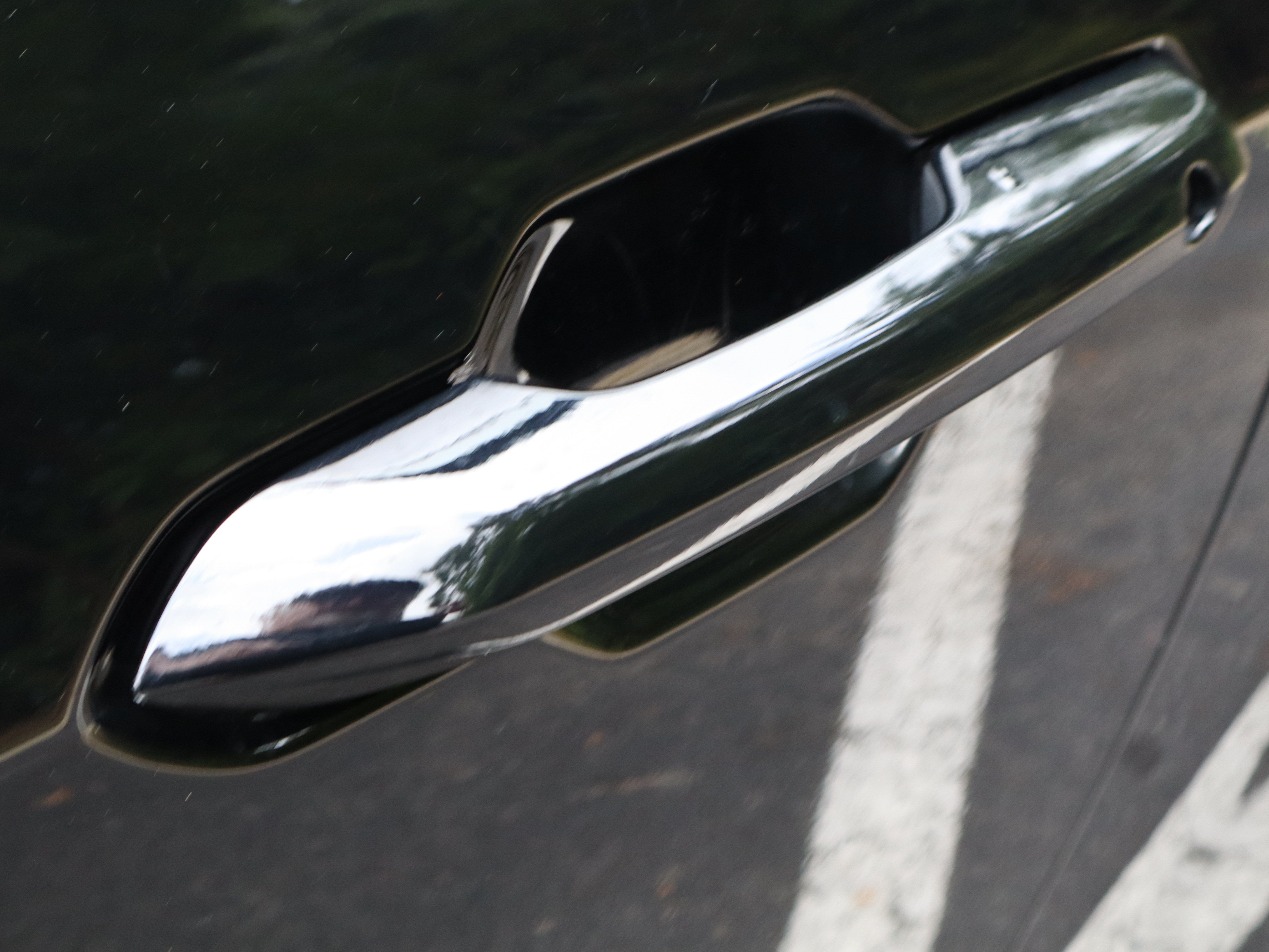 Used 2025 Ford Mustang GT Premium RWD image 18