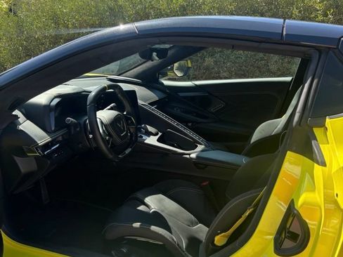 Used 2023 Chevrolet Corvette Z06 w/ Stealth Interior Trim Package RWD image 5
