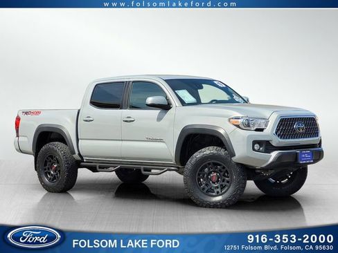 Used 2019 Toyota Tacoma TRD Off-Road w/ Technology Package image 1