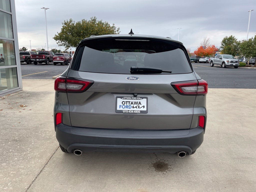 Used 2025 Ford Escape ST-Line AWD/4WD image 6