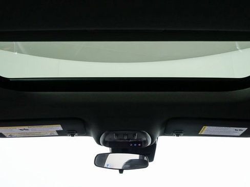 New 2026 Chevrolet Trax RS w/ Sunroof Package image 16