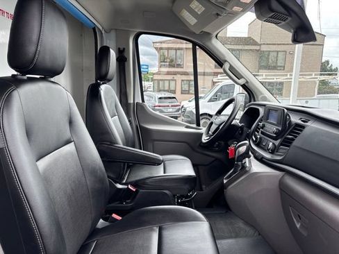 Used 2023 Ford Transit 350 DRW RWD image 13