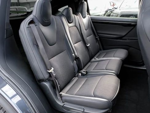 Used 2018 Tesla Model X 100D image 42