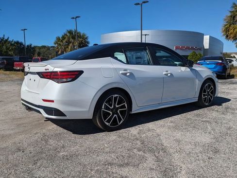 New 2025 Nissan Sentra SR w/ SR Premium Package image 5