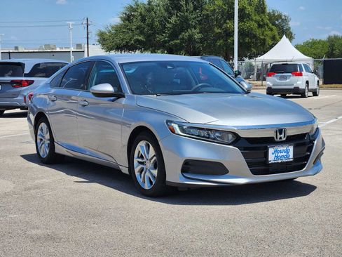 Used 2018 Honda Accord LX image 3