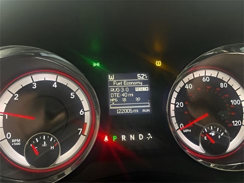 Used 2017 Dodge Grand Caravan GT image 33