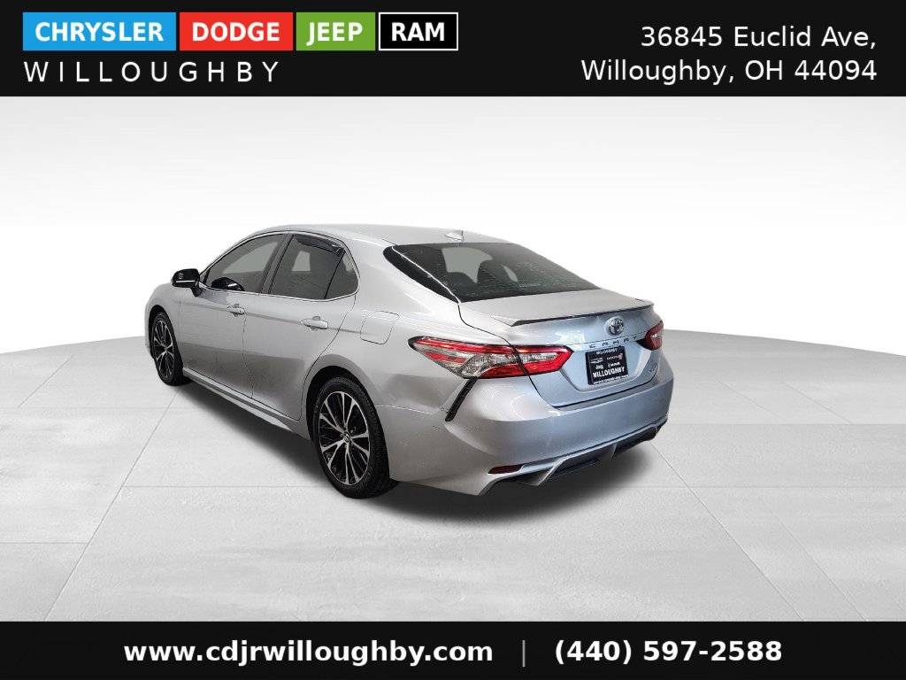 Used 2018 Toyota Camry SE w/ Audio Package FWD image 7