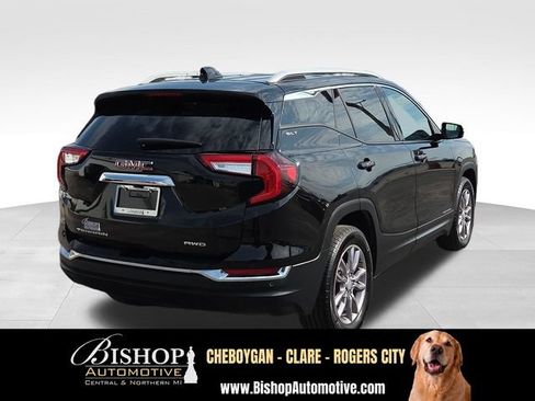 Used 2024 GMC Terrain SLT w/ LPO, Floor Liner Package AWD/4WD image 25