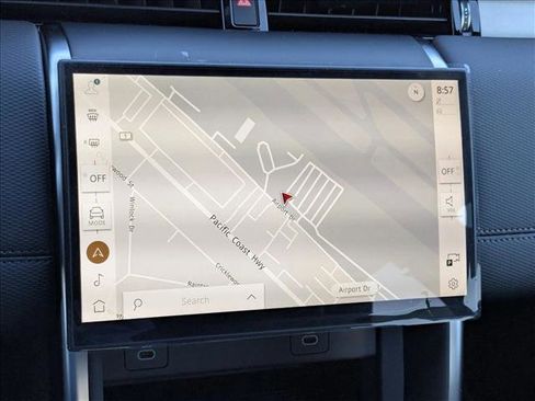 New 2025 Land Rover Discovery Sport Dynamic SE image 13