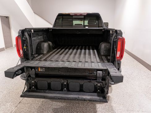 Used 2021 GMC Sierra 1500 AT4 w/ Technology Package AWD/4WD image 12