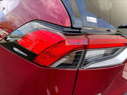 Used 2024 Toyota RAV4 Limited image 28
