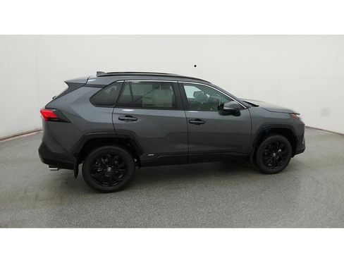 Used 2024 Toyota RAV4 SE AWD/4WD image 13